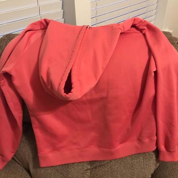 Women’s Under Armour Sweatshirt - Picture 2 of 3